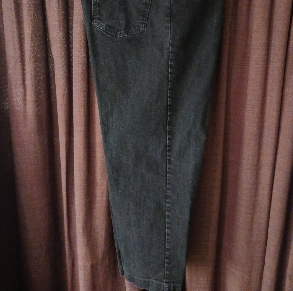 Wrangler - Picture 2 of 5